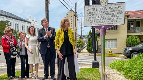 Image for Community Leaders Unveil Marker Celebrating Women?s Suffrage